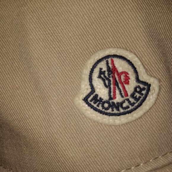 Brand new Moncler cap - Picture 2 of 5